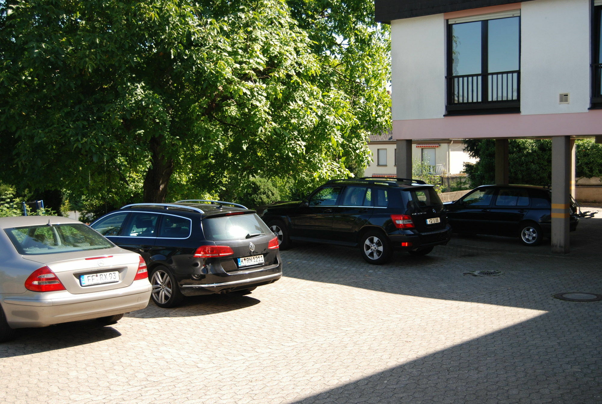 Hotel Am Martinsberg Андернах Экстерьер фото