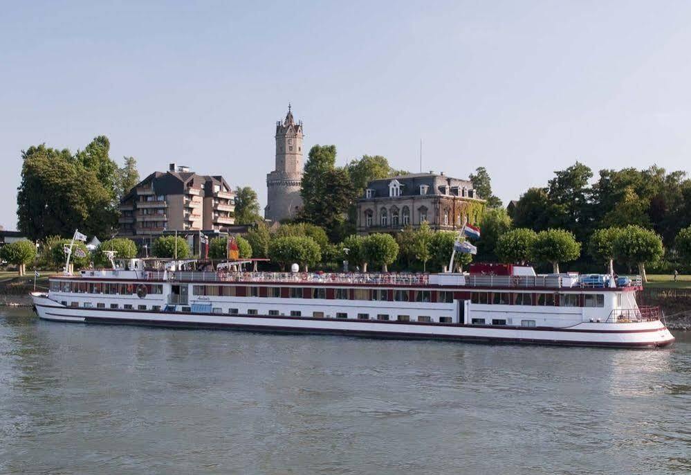 Hotel Am Martinsberg Андернах Экстерьер фото